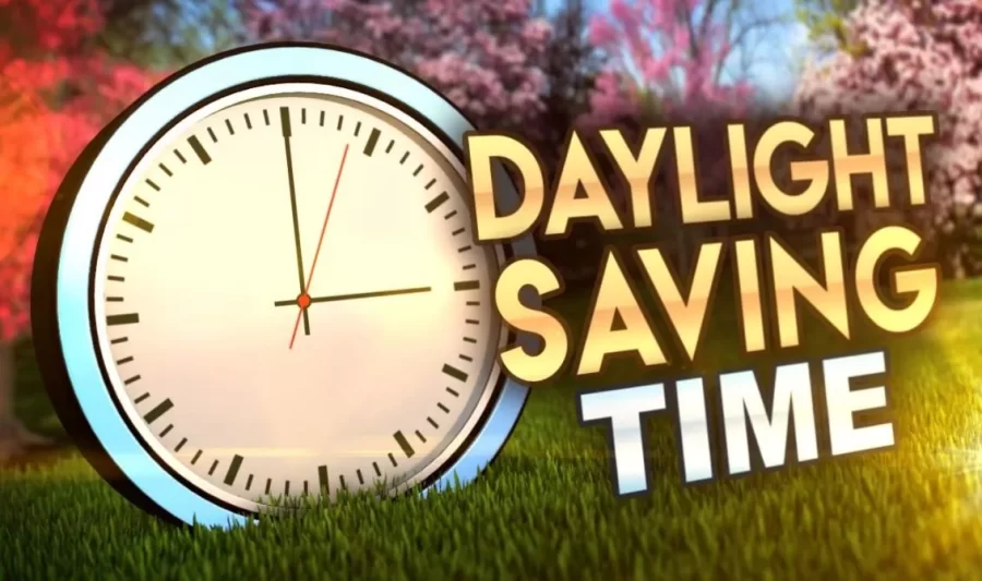clock with text daylight saving time