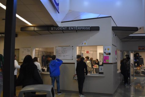 Students in line at the Lakes Student Store.