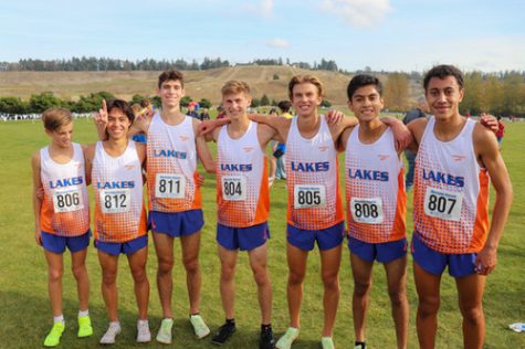 Lakes Cross Country Heads to State!